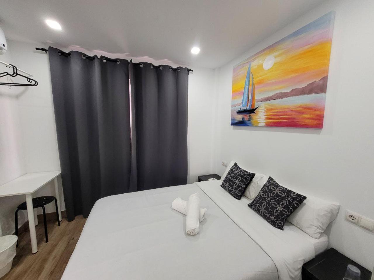 Ayz Elcano - Auto Check-In Property — Photos 2